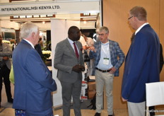 C.A.S., David Osiany, at the Ministry of Industrialization having a conversation with Steven van Schilfgaarde, C.E.O. at Royal FloraHolland